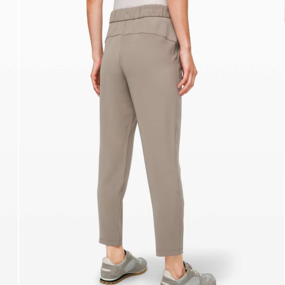 New Lululemon On The Fly Pant Carbon Dust Gray - Picture 4 of 6